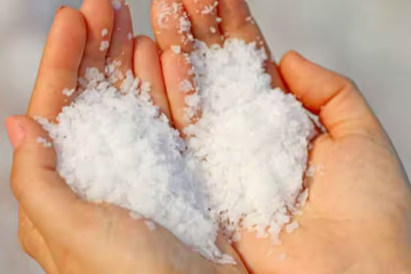 தவறியும் இந்த 3 பொருட்களை பிறர் கைகளால் வாங்கி விடாதீர்கள் | 3 Things We Shouldnt Take From Others Hand தவறியும் இந்த 3 பொருட்களை பிறர் கைகளால் வாங்கி விடாதீர்கள் | 3 Things We Shouldnt Take From Others Hand