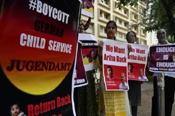 பெற்றோரைப் பிரிந்து ஜேர்மனியில் தவிக்கும் இந்தியக் குழந்தை: ஜேர்மன் சேன்ஸலரிடம் விவாதித்த இந்தியா