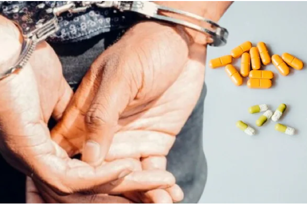 யாழ் பல்கலைக்கு அருகில் சிக்கிய இளைஞர்கள் ; இரகசிய தகவலால் அம்பலமான விடயம் | Youths Caught Near Jaffna University