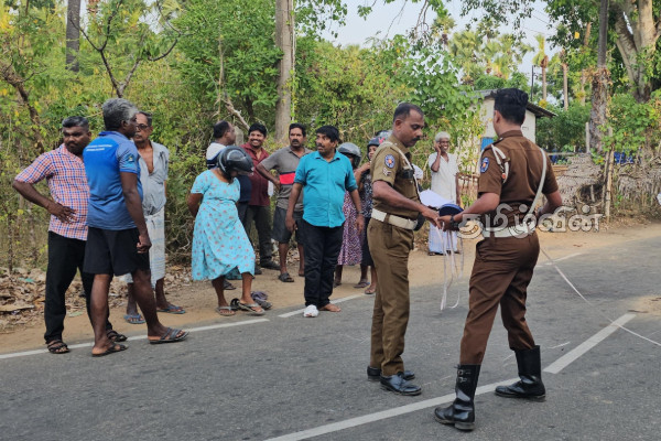யாழ்.அராலியில் இடம்பெற்ற விபத்தில் முதியவர் படுகாயம்! | Old Man Seriously Injured In An Accident In Araly