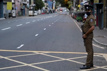 இலங்கையில் தொடரும் வன்முறை சம்பவங்களால் ஊரடங்கு நீட்டிப்பு..!