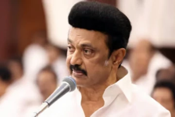 சட்டசபையில் அமளி: மீண்டும்.. மீண்டும் கலவரத்தை உருவாக்கும் அதிமுக - மு.க.ஸ்டாலின் குற்றச்சாட்டு!