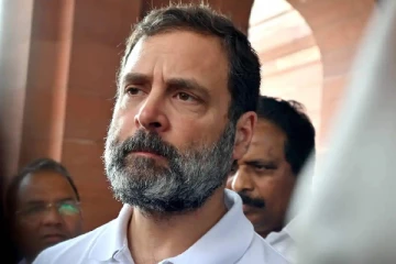 உடனடியாக காலி பண்ணுங்க ராகுல்காந்திக்கு வந்த நோட்டீஸ் : அதிர்ச்சியில் காங்கிரஸ்