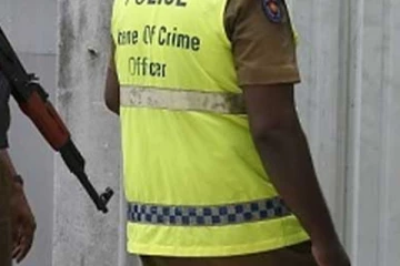 මෙරට ප්‍රධානතම නගරය බිහිසුණු වෙඩි තැබීමකින් තිදෙනෙක් මරුට