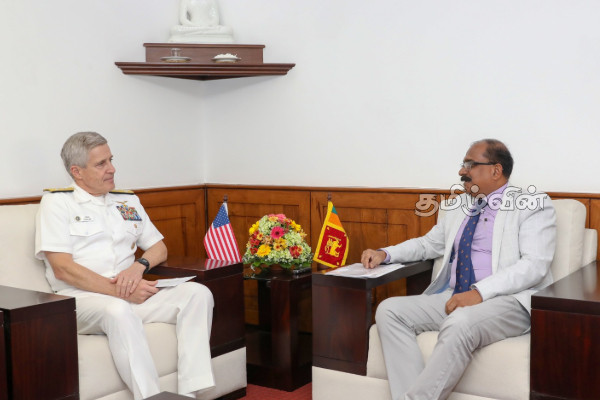அமெரிக்க பசுபிக் கடற்படை கட்டளைத் தளபதி- பிரதி அமைச்சர் இடையில் முக்கிய பேச்சு | Admiral Stefan Kohler Meet Aruna Jayasekara அமெரிக்க பசுபிக் கடற்படை கட்டளைத் தளபதி- பிரதி அமைச்சர் இடையில் முக்கிய பேச்சு | Admiral Stefan Kohler Meet Aruna Jayasekara