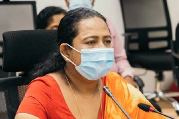 கோவிட் தொற்றுக்காக பாலாபிஷேகம் செய்த சுகாதார அமைச்சர்