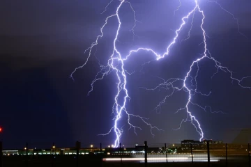 11 மாவட்டங்களுக்கு மின்னல் எச்சரிக்கை!