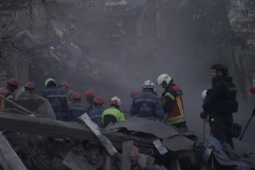 உக்ரேன் மீது ரஷ்யா மேற்கொண்ட தாக்குதலில் 08 பேர் பலி