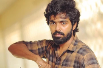 சர்ச்சை நடிகையுடன் கூட்டணி சேர்ந்த ஜீவி பிரகாஷ்! போட்டோவுடன் இதோ