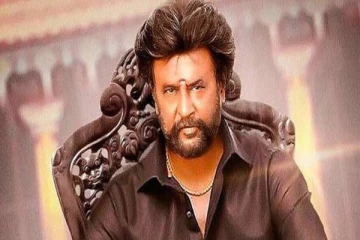 அண்ணாத்த பட போஸ்டரில் ரஜினி ரசிகரின் அருவருப்பான செயல்