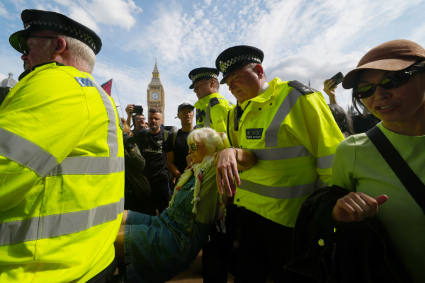 லண்டனில் அதிரடியாக கைது செய்யப்பட்ட150 பேர்.. | Arrests Rally Against Palestine Action Ban London