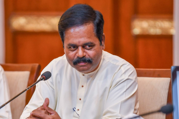 பதவி நீக்கப்பட்டார் சிறீதரன்! நாடாளுமன்ற குழுத் தலைவராக சாணக்கியன் | Sridharan Was Removed From His Post