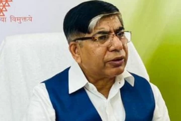 தமிழக அதிகாரிகளை மத்திய அரசு மிரட்டவில்லை - சுபாஷ் சர்க்கார்