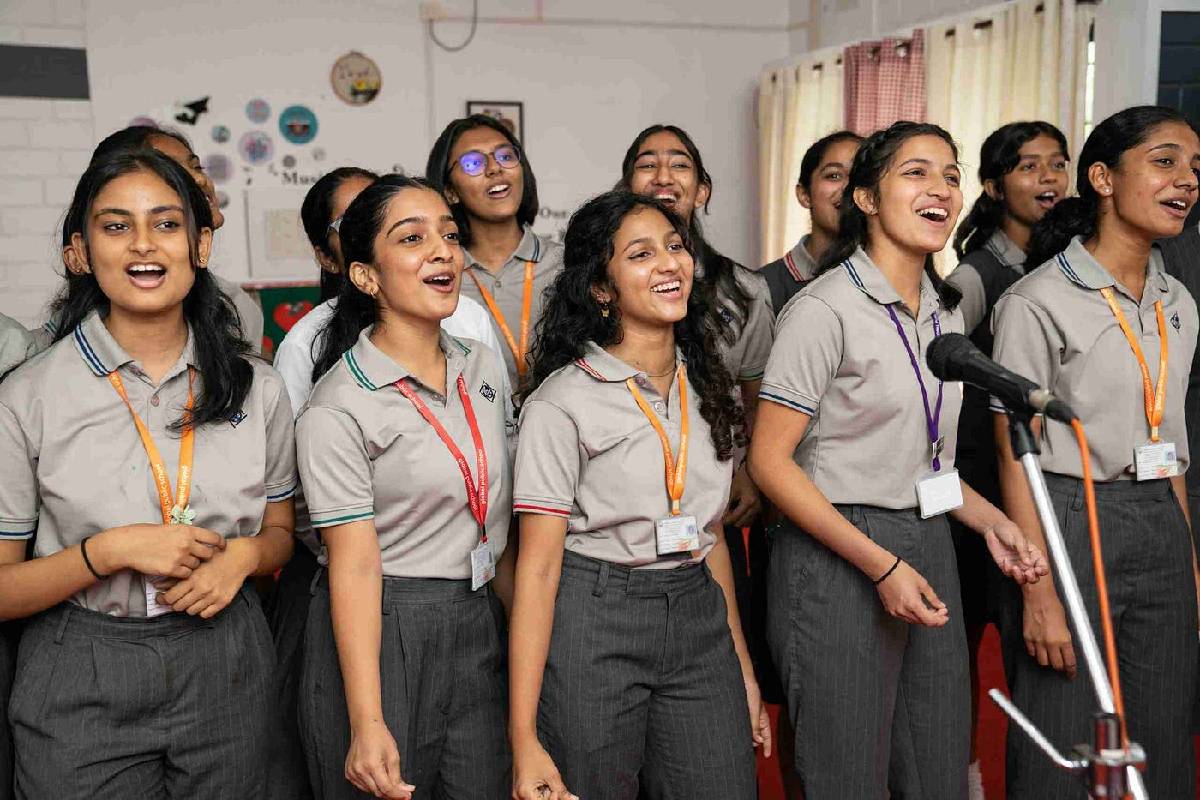 மாணவிகளுக்கு 3 நாள் மாதவிடாய் விடுமுறை - அரசு திட்டம் | Kerala Plans 3 Day Menstrual Leave For Schoolgirls