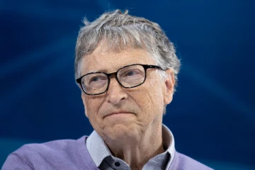 பெண் ஊழியருடன் பில் கேட்ஸ் நெருக்கமாக இருந்தது குறித்து மௌனம் உடைத்த மைக்ரோசாப்ட் CEO