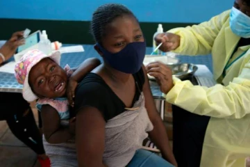 உலகையே அடுத்து அச்சுறுத்தும் புது வகை கொரோனா ஓமிக்ரான்! பீதியில் உலக மக்கள்