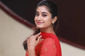 விஜய் டிவி காற்றுக்கென்ன வேலி நடிகையா இப்படி! மோசமான உடையில் போஸ்.. வீடியோ வைரல்