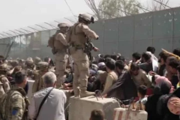 உடனடியாக வெளியேறுங்கள்.... காபூலில் அமெரிக்கர்களுக்கு விடுக்கப்பட்டுள்ள எச்சரிக்கை!