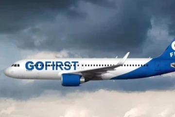 நடுவானில் திடீரென செயலிழந்த ஏ.சி..மயங்கிய பயணிகள் - நடுவானில் பரபரப்பு..!