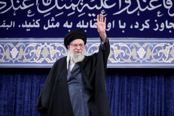 அமெரிக்க பேரரசின் வீழ்ச்சிக்கான அறிகுறி! இனிமேலும் நீங்கள் அதை செய்ய முடியாது.. அலி கமெனியின் பகிரங்க எச்சரிக்கை | Khamenei Mocks Trump Claims 47 Years Inability