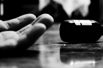 வருடம் தோறும் 3200 பேர் தற்கொலை செய்துக்கொள்கின்றனர்:தேசிய மனநல சுகாதார நிறுவனம்