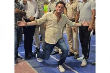 பிரியாவிடை விழாவில் நடனமாடிய தலைமை காவலர் அதிர்ச்சி மரணம்