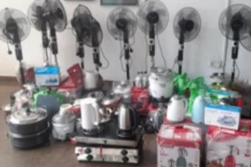 விற்பனை நிலையங்களில் பெறுமதியான மின்சாதன பொருட்கள் திருட்டு