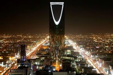 சவுதி அரேபியாவில் 70 ஆண்டுகளுக்கு பிறகு திறக்கப்படும் மதுக்கடைகள்., காரணம்..