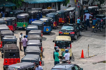 திடீரென ஏற்பட்ட எரிபொருள் வரிசைகள் - காரணம் வெளியிட்ட அமைச்சர்
