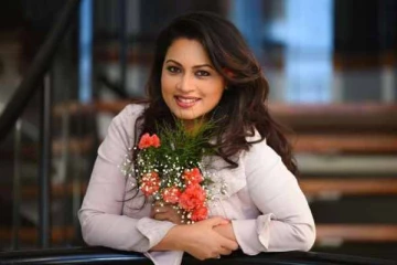 ஒரு காலத்தில் டாப் நாயகியாக வலம் வந்த நடிகை பூஜா இப்போது எப்படி உள்ளார் தெரியுமா?- லேட்டஸ்ட் போட்டோ