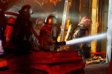 வியட்நாமில் அடுக்குமாடி குடியிருப்பில் ஏற்பட்ட தீ விபத்தில் சிக்கி 56 பேர் பலி!