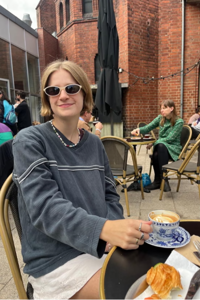 வேலைக்காக வெளிநாடுகளுக்குச் செல்லும் பிரித்தானிய இளைய தலைமுறை: ஆச்சரிய தகவல் | Young Britains Left Uk For Work In Abroad