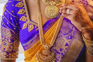 உச்சத்தை எட்டிய தங்கம் - விலையை பார்த்தா ஆடிப்போயிருவீங்க..