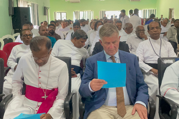 சர்வதேச காலநிலை ஆலோசகர் எரிக் சொல்ஹெய்ம் இன்றையதினம் மன்னார் விஜயம்! | Erik Solheim Today Visit To Mannar District