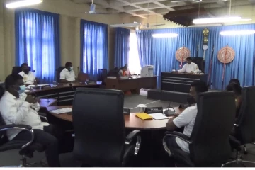 ஆளும் தரப்புக்கு பலத்த அடி