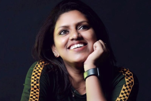 பேரதிர்ச்சி...பிரபல தமிழ் திரைப்பட பாடலாசிரியர் கபிலனின் மகள் பூட்டிய வீட்டில் சடலமாக மீட்பு | Lyricist Kabilan Daughter Dhurigai Suicide