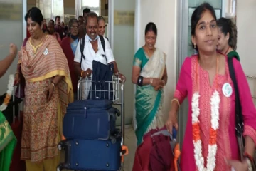 இராமாயணத்தில் கூறப்பட்டுள்ள இடங்களை பார்க்க வந்துள்ள இந்தியர்கள்