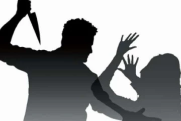 மனைவி மீது சந்தேகம் - வெட்டி குதறிப்போட்ட குடிகார கணவன்!!