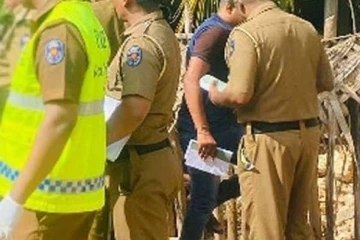 யாழில் தவறான முடிவெடுத்து தமக்கு தாமே தீ மூட்டிய இரட்டை சகோதரிகள்!