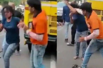 காதலனை சரமாரியாக தாக்கிய இளம்பெண்னை ஓங்கி அறைந்த டெலிவரி பாய்