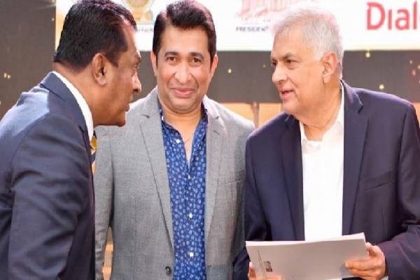 ரொஷான் ரணசிங்க மற்றும் ரணில் விக்ரமசிங்க-Roshan Ranasinghe and Ranil Wickramasinghe ரொஷான் ரணசிங்க மற்றும் ரணில் விக்ரமசிங்க-Roshan Ranasinghe and Ranil Wickramasinghe