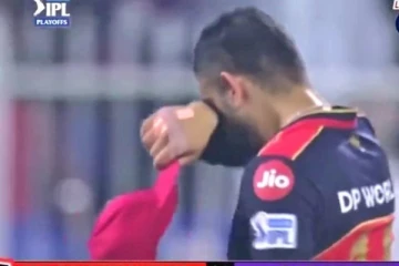 கடைசி வரை போராடிய கொல்கத்தா : மைதானத்திலேயே கண்ணீர் சிந்திய கோலி, வைரலாகும் புகைப்படம்!