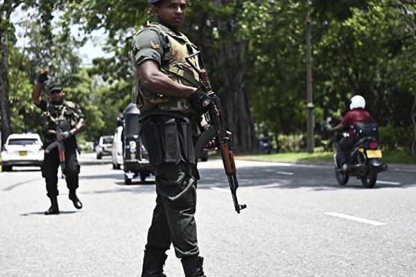 மூன்று பிரதேசங்களுக்கு பலத்த பாதுகாப்பு; களத்தில் முப்படை | Strong Security For Three Territories Three Armies