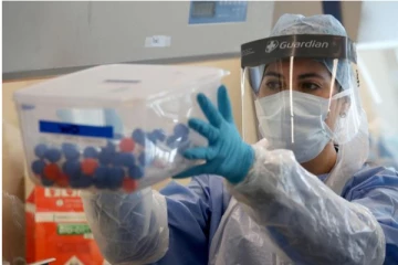 உலகையே மிரட்டும் தென் ஆப்பிரிக்கா திரிபுக்கு ”ஓமிக்ரான்” என பெயர்