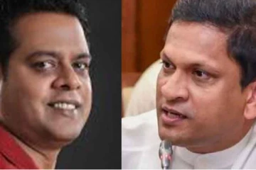 "මම ඉන්නේ කලකිරිලා.මම ආයෙ අමාත්යංශයට යන්නෙ නෑ.බඩු අස්කර ගත්තා ! - අපි කුට්ටම් බත් උයනවා නෙමෙයිනෙ ! මම ඔයාලත් එක්ක තරහම තරහයි ඩූ ටූ.ඔයත් එක්ක එන්නෙම නෑ !" මොකද්ද මේ හුටපටේ ! (VIDEO)