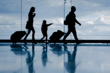 විදේශ රැකියා ඒජන්සි 400ක් තහනම් කෙරේ..!