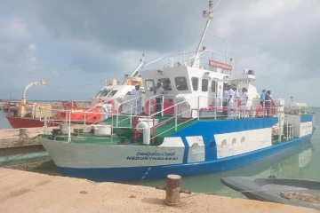 நெடுந்தீவுக்கான அரச படகுச்சேவை : அரச ஊழியர்களுக்கு வெளியான தகவல்
