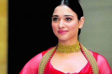 பிகினி உடையில் மொத்த கட்டழகை காட்டிய தமன்னா - வைரலாகும் ஹாட் வீடியோ - ஜொள்ளுவிட்ட ரசிகர்கள்