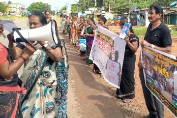 காணாமல் ஆக்கப்பட்ட தமது உறவுகளுக்கு நீதி கோரி கிளிநொச்சியில் போராட்டம் (Video)