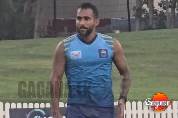 අද ශ්‍රී ලංකා කණ්ඩායමට තුන්වැනි ඉරියව් පන්දු යවන්නෙකු එක්වෙයි ද?